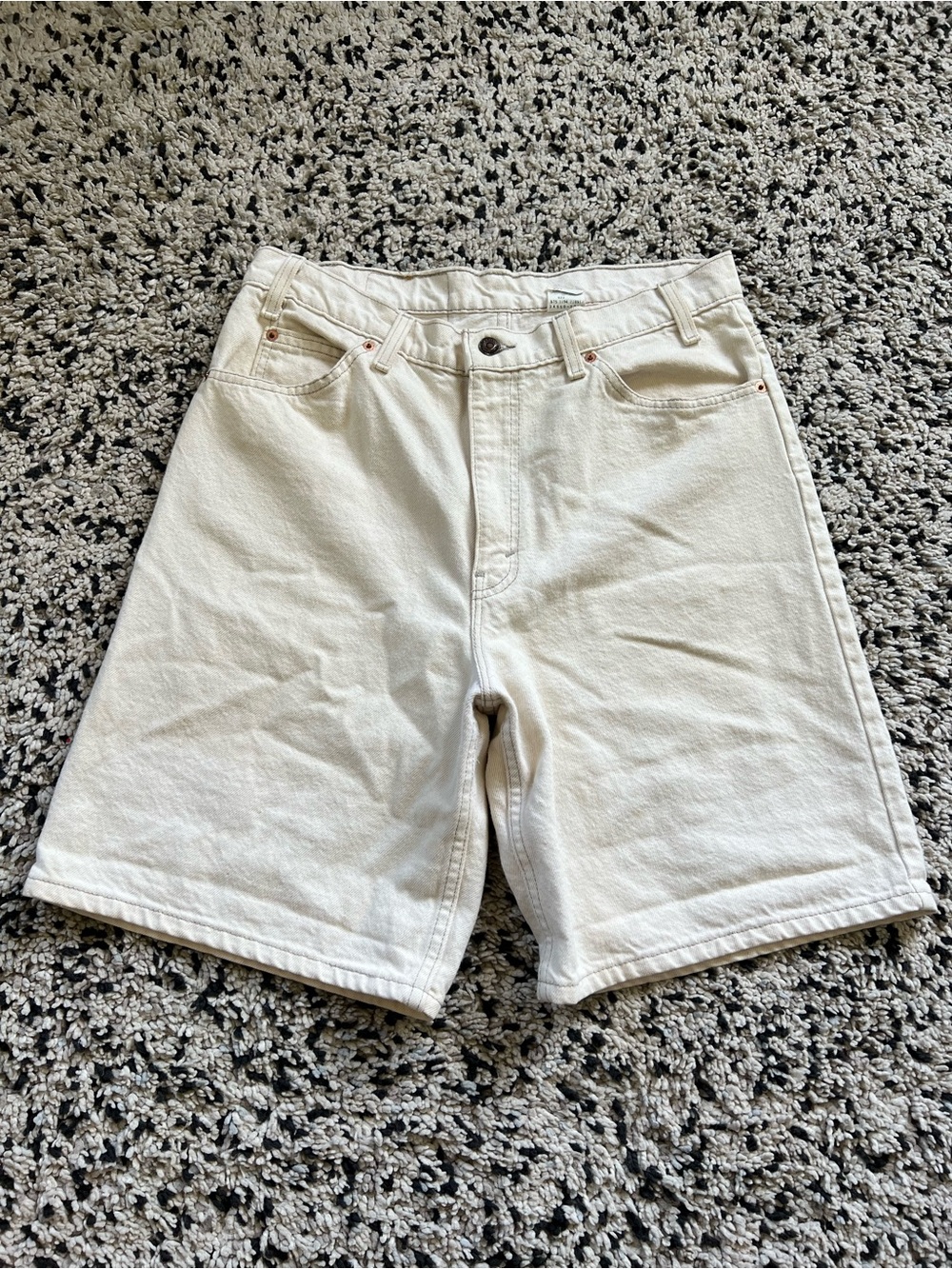 Levi’s Vintage Orange Tab 505 Shorts Made in USA Light Tan Cream Men’s Size 33